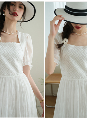 ron法式复古白色连衣裙2022夏季新款气质设计感方领中长款小白裙T