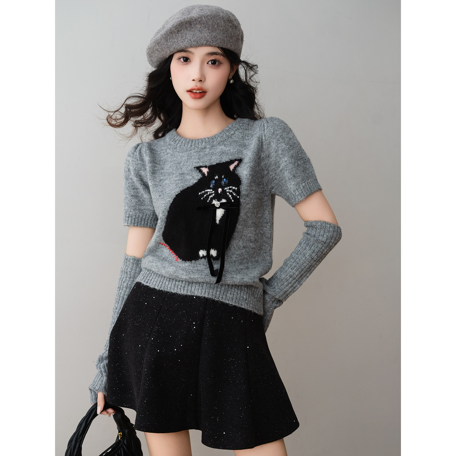 圆领卡通猫咪短袖带袖套针织衫