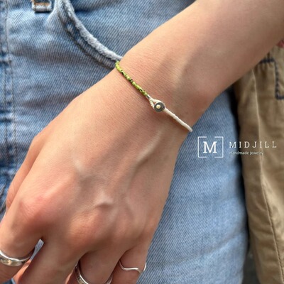 小众草绿色系拼接清新白色手链