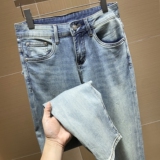 字母错误货号8659P175春夏男士小直筒修身牛仔裤终端售价248，男装牛仔裤，钱塘6008(原3014)