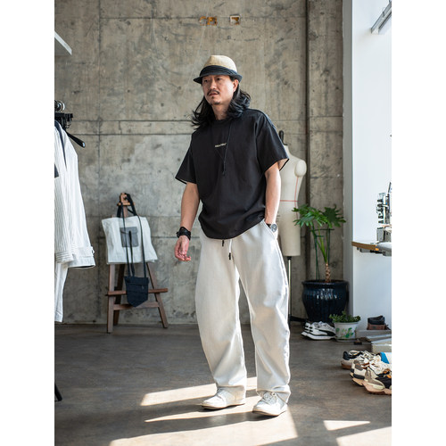 释觉男士宽松弯刀直筒白卫裤百搭