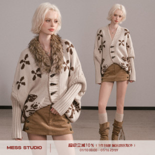 Mess Studio 设计感宽松毛领提花牛角扣蝙蝠袖针织毛衣外套女秋冬