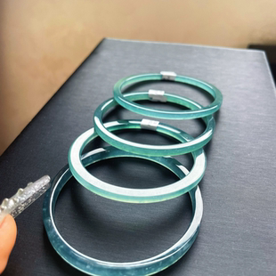 危地马拉翡翠A手镯叮当方条带证书