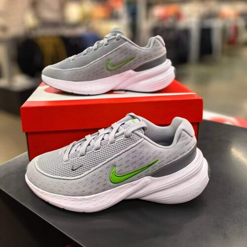 Nike耐克AIRZOOM女子气垫跑步鞋