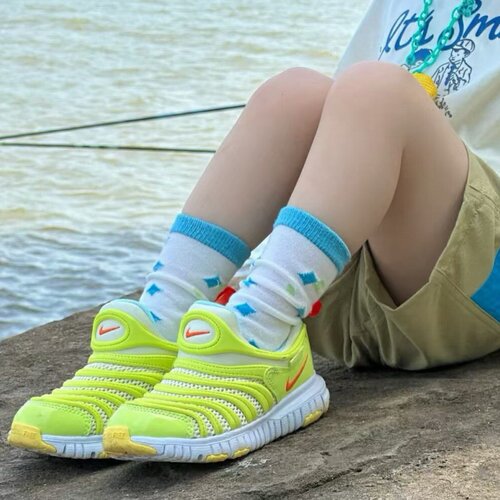Nike耐克DynamoFree童毛毛虫鞋