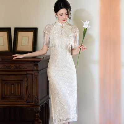 时尚改良新中式蕾丝带披肩旗袍2025秋冬新款女士显瘦连衣裙白色