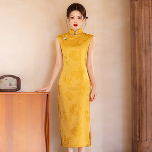 金黄色无袖国风新中式长款旗袍改良年轻款2025新款女复古修身