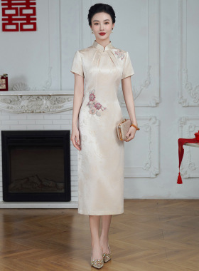 妈妈旗袍2025新款短袖年轻醋酸提花缎婚宴礼服日常连衣裙女60715