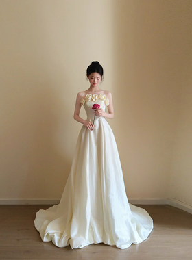 抹胸超仙法式轻婚纱缎面轻奢气质拖尾迎宾出门纱新娘新款礼服裙
