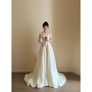 抹胸超仙法式轻婚纱缎面轻奢气质拖尾迎宾出门纱新娘新款礼服裙