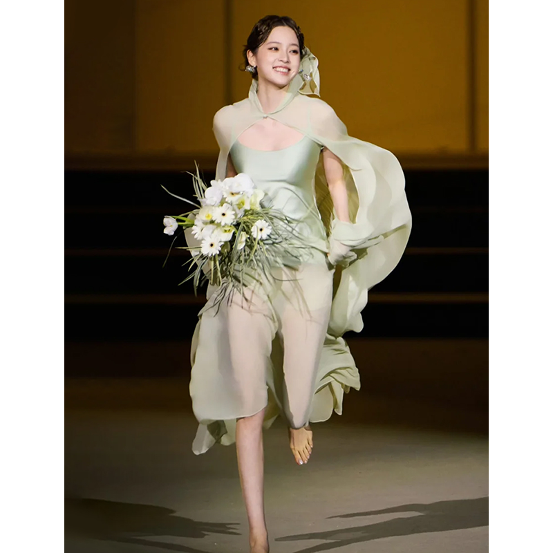 法式森系超仙轻婚纱女高级感轻奢小个子晨袍简约优雅礼服裙