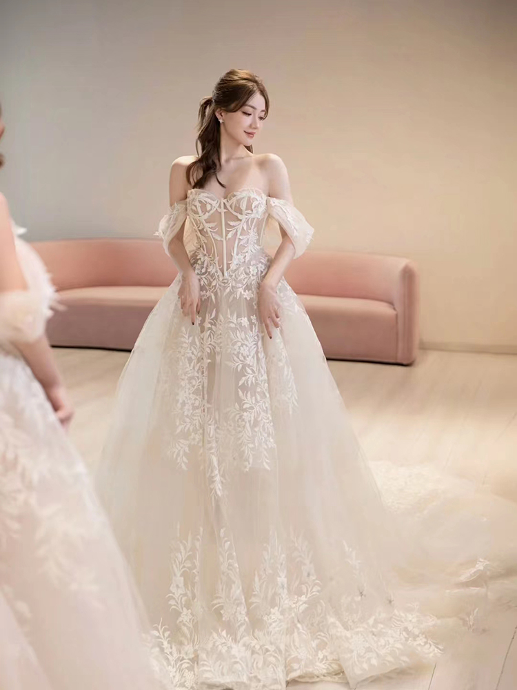 梵娜仙衣法式一字肩婚纱