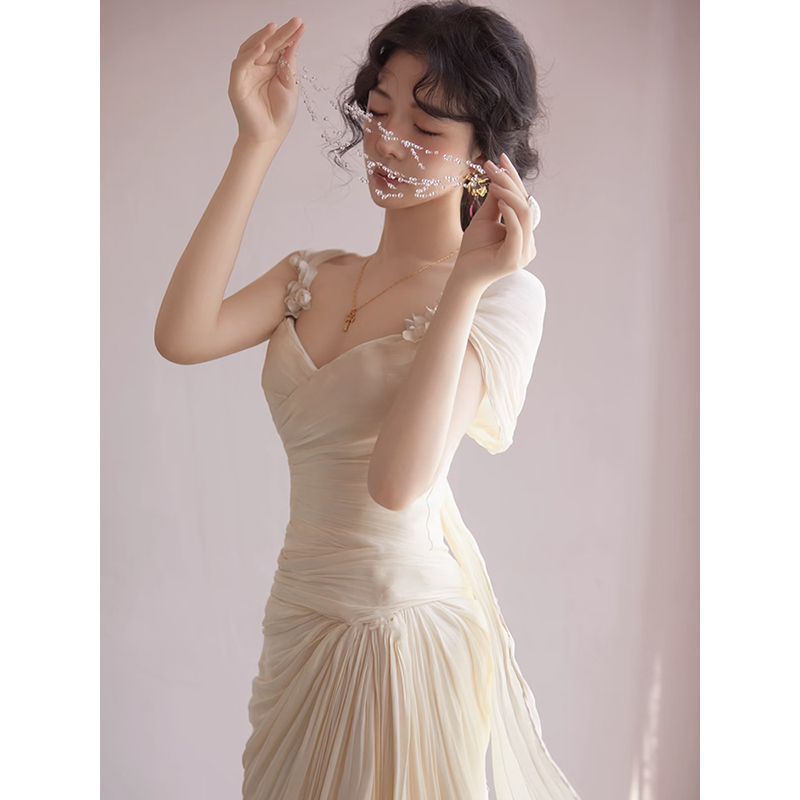 法式气质高端新娘礼服结婚订婚迎宾出门纱宴会森系高级感轻婚纱