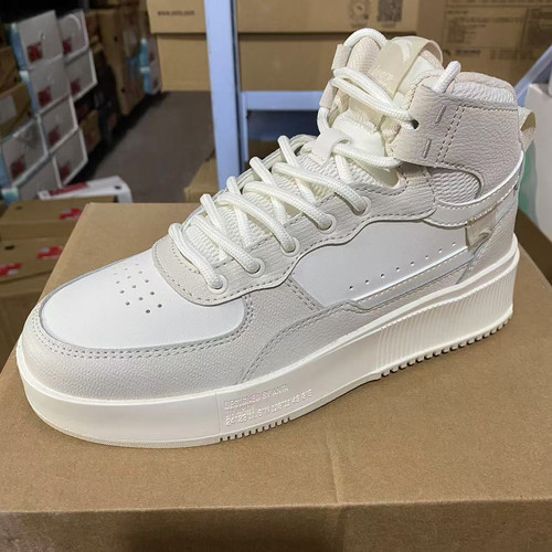 安踏烈焰高帮板鞋女鞋冬季厚底增高经典百搭休闲运动鞋922238011