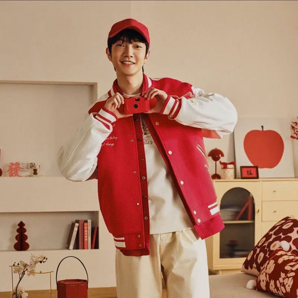 安踏正品 秋冬季男新年款棒球服夹克运动潮流排扣外套152518701S