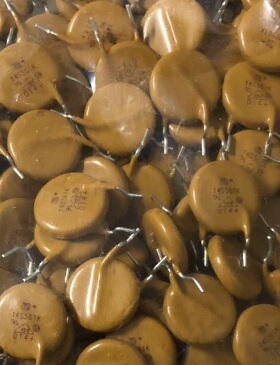 压敏电阻器 14S561K JVR 14N561K 14D561K 14S561 560V 直径14MM