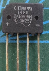 【原装拆机】2KBP06M 电源板整流桥堆 圆脚 2A 600V 扁桥式整流器