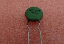 9歐 圓型 瓷片電阻 電視機彩電消磁電阻器 片狀 2腳 全新