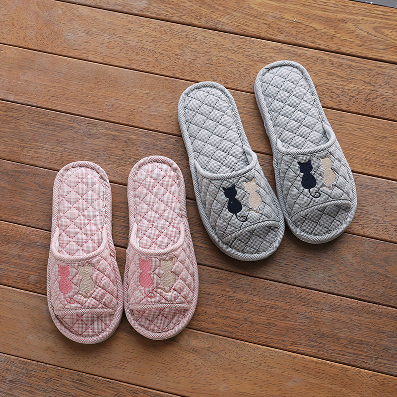 2025新款夏季女款纯棉布艺卡通猫咪软底防滑家居室内凉拖鞋可机洗