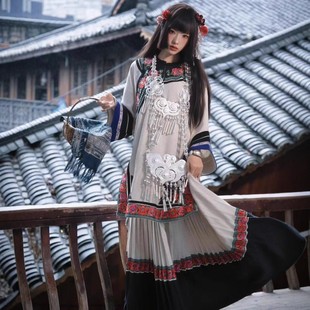 凉山彝族服饰新款套装云南旅拍火把节民族风个人少数民族摄影服装