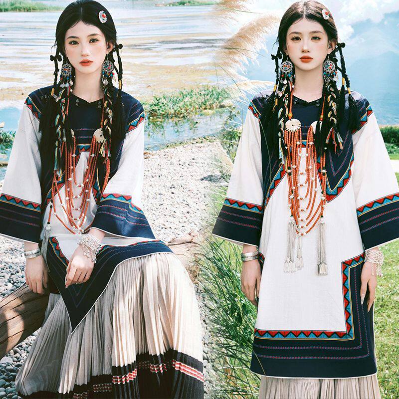 彝族白色写真火把节拍照套装