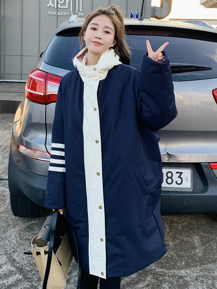 藏青色羽绒服女冬季2024新款美式炸街撞色中长款派克服白鸭绒外套