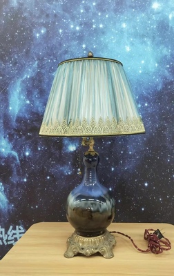 老上海精美怀旧老台灯 瓷质底座装饰台灯 景观台灯 2023053