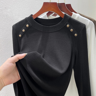 千日红店广州帛妍服饰有限公司纽扣设计仿羊绒打底衫春装女装t恤