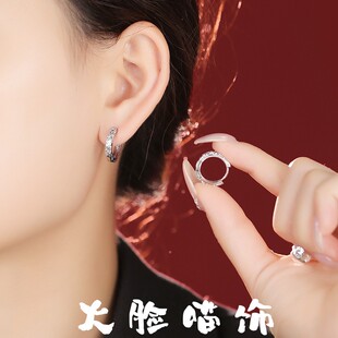 s925纯银貔貅黑白耳圈女素圈耳扣2026年新款爆款国风精致小巧耳饰