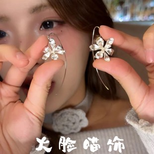 设计时尚 复古宫廷风鸢尾花耳勾女轻奢小众个性 气质百搭耳环耳饰品