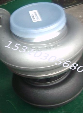 适配康明斯KTA19-C1增压器总成 3594117 3767941 3803474 3529870