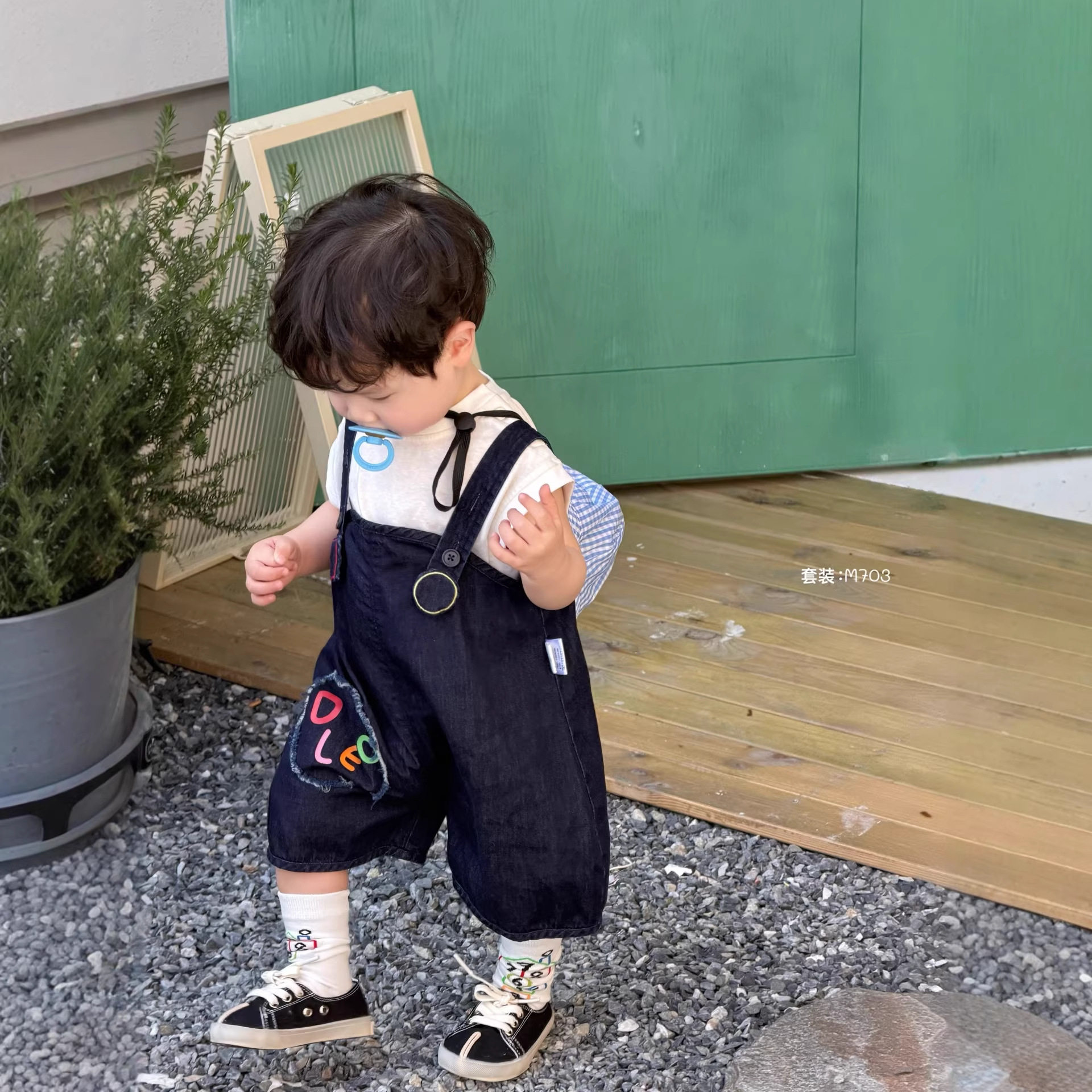 男宝夏天套装潮帅气时髦牛仔背带裤百搭背心T恤夏款两件套周岁服