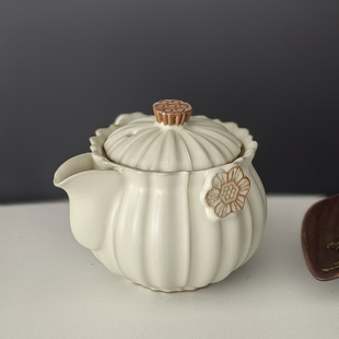 德化陶瓷米黄汝窑手抓壶新款 一人用单壶200ml高端高颜值盖碗防烫