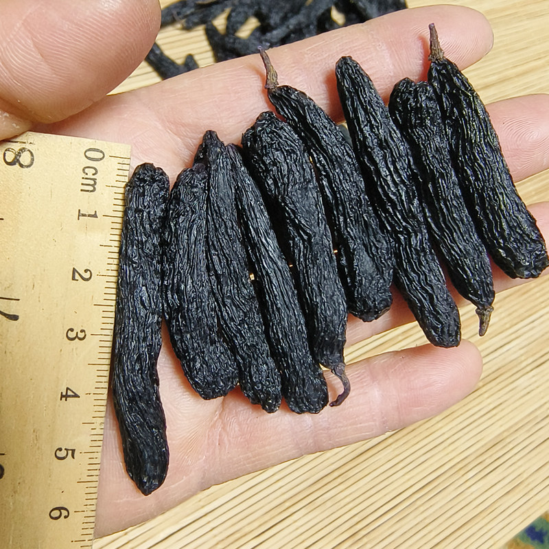 新疆超大黑色美人指散装蓝宝石葡萄干无核黑加仑美人指零食水果干