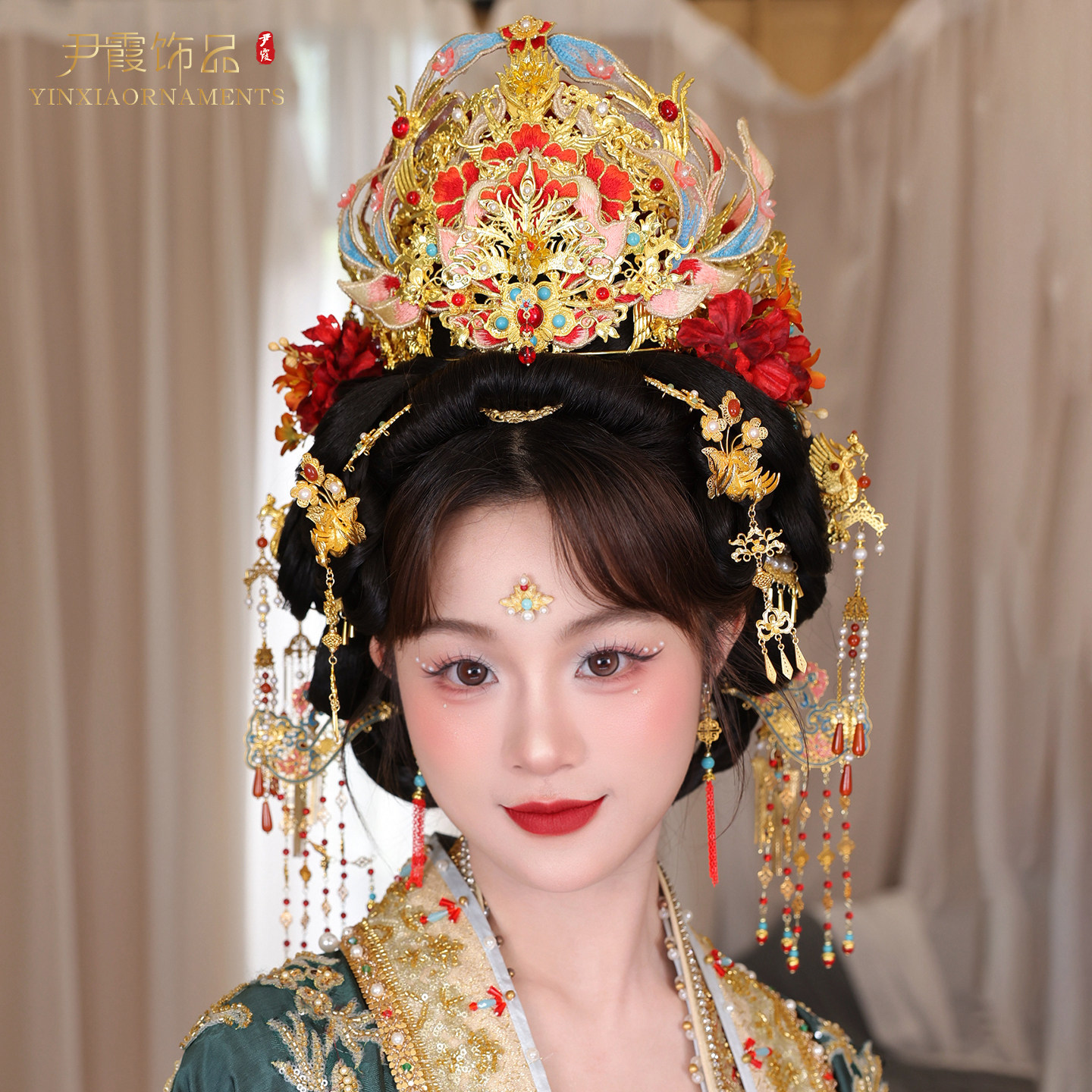 新款汉服新娘头饰套装古装摄影写真中国风大气绣片饰品原创设计