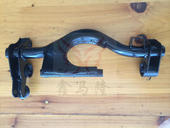 豪迈 吊机架 GY6 摇架 发动机吊架 125踏板车女式 摩托车配件新品