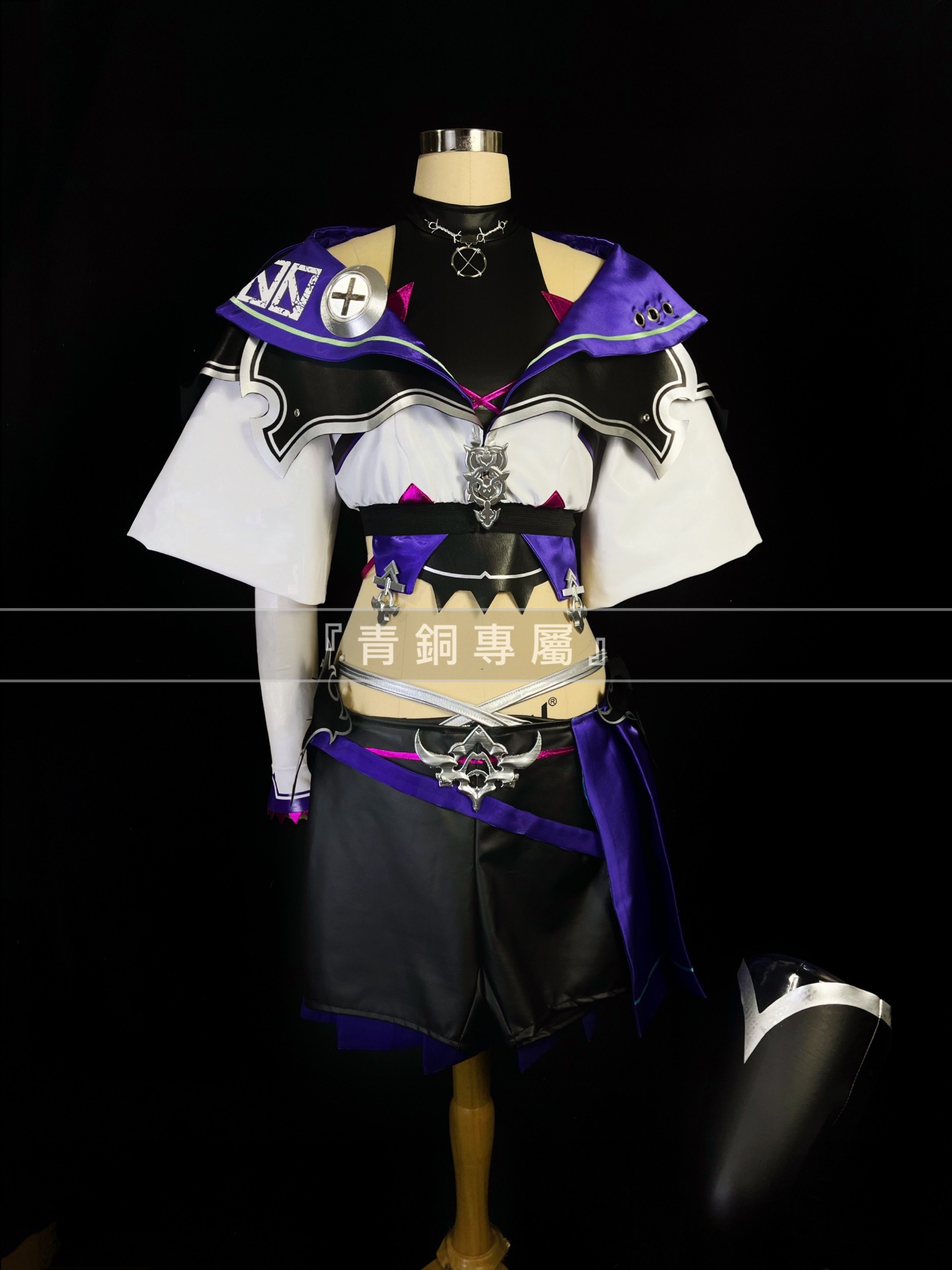 虚拟主播 whale taylor cosplay定制 腿甲发光