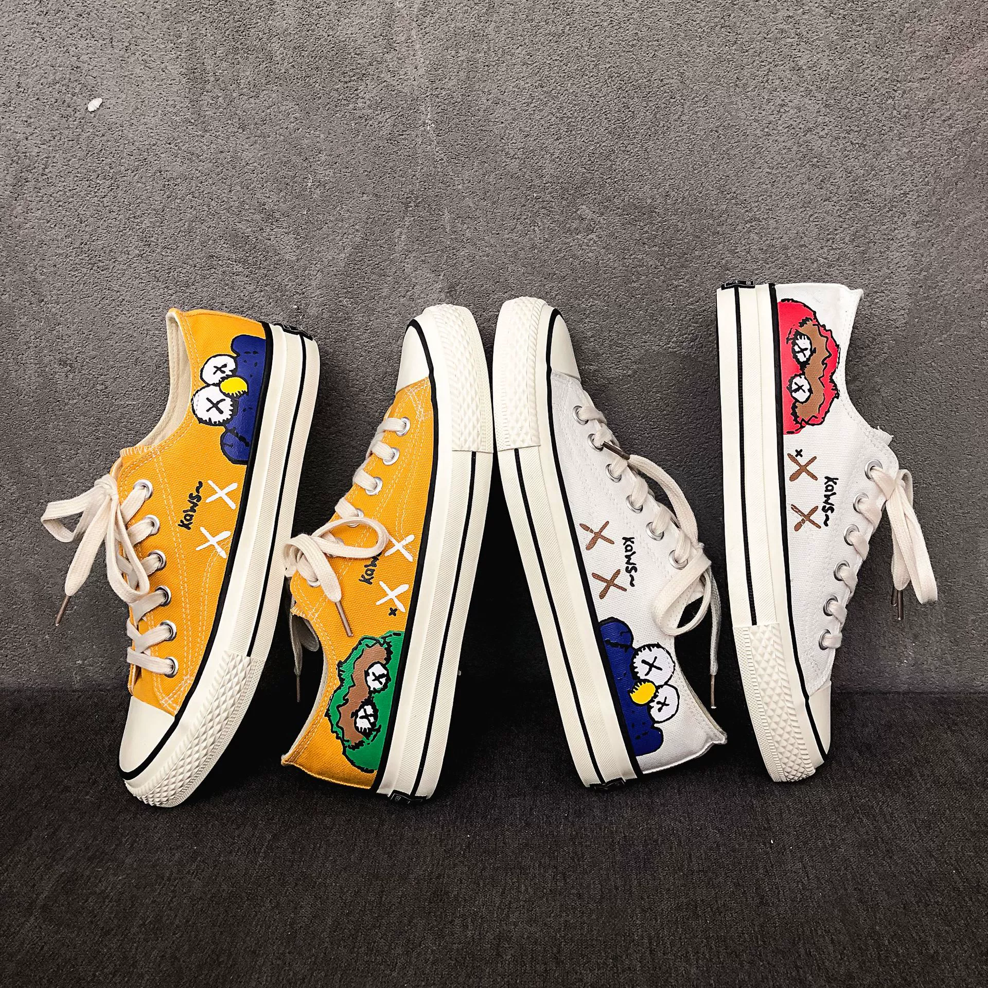 Giày vải Sesame Street chung vẽ tay graffiti thấp để giúp các cặp nam nữ sinh viên thường xuyên đi giày hoang dã - Plimsolls