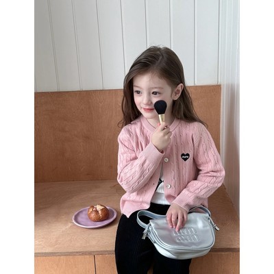 儿童爱心针织开衫外套2025春秋新款中大女童上衣宝宝韩版绞花毛衣