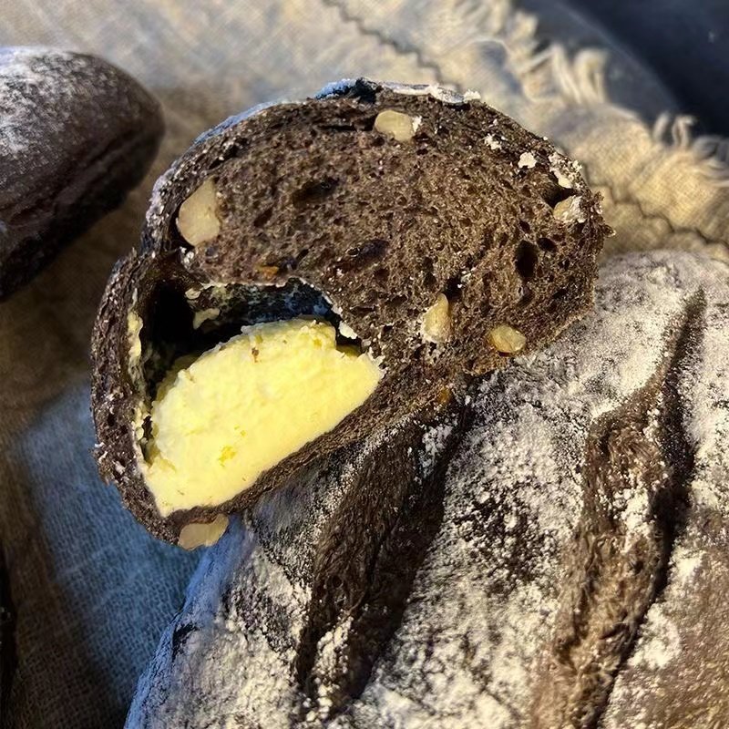 黑嘉丽巧克力软欧面包全麦欧包早餐休闲零食轻卡代餐糕点
