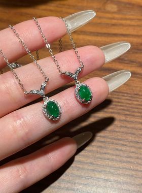 青黛！天然阳绿翡翠纯银项链