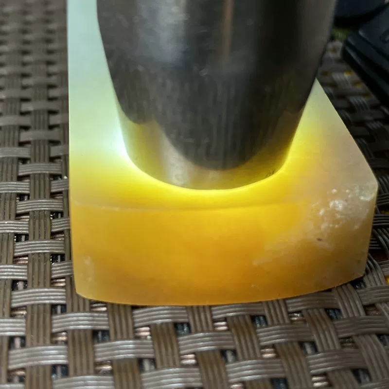 和田玉糖青玉无事牌新疆且末俏色玉石山料牌子挂件微棉热卖G49