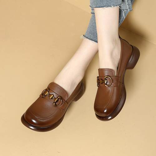 真皮软底休闲乐福鞋女单鞋2026春秋新款一脚蹬妈妈皮鞋大码女鞋子
