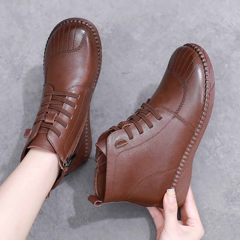 全牛皮短靴女舒适休闲妈妈鞋秋冬款靴子加绒棉靴真皮鞋大码马丁靴