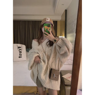 YUKISS 韩系穿搭 加厚软糯V领套头毛衣女冬慵懒风宽松小个子针织衫