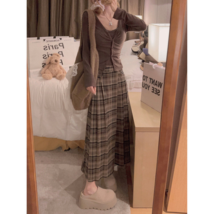 Yukiss 复古艺术生学院咖色百褶格纹长裙半身裙 福利清仓5折