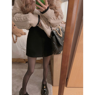 Yukiss 加厚毛呢高腰半身短裙小黑裙女冬遮胯显瘦显腿长百搭A字裙