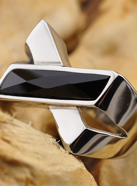 金钢狼戒指男士戒子黑玛瑙钛欧美