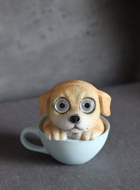 百亩外贸可爱茶杯狗狗太阳能可亮树脂小摆件阳台花园装饰摆件礼物