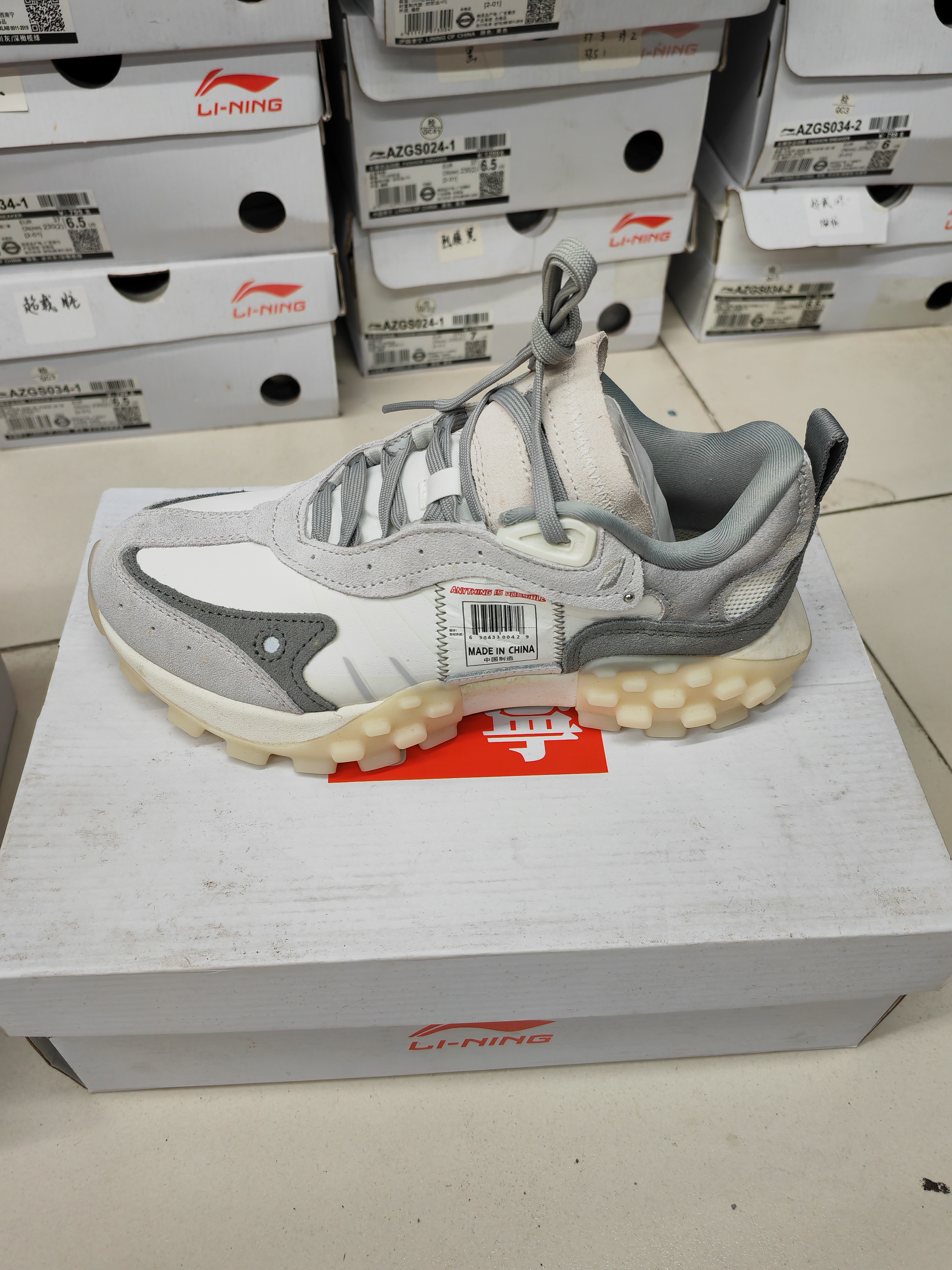 李宁超载系列秋冬季时尚潮流耐磨透气低帮休闲运动鞋中底微黄特价